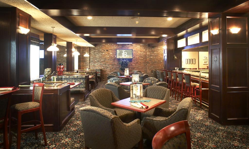 Black Knight Inn Red Deer Restoran fotoğraf